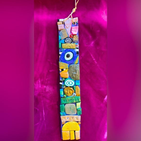 Handmade Polymer Clay Mosaic Art “Bee Mindful”Plaque Original On Wood - Picture 1 of 11